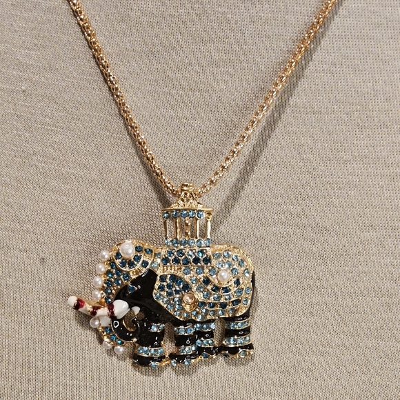 no name Jewelry - BLUE RHINESTONE ELEPHANT STATEMENT NECKLACE